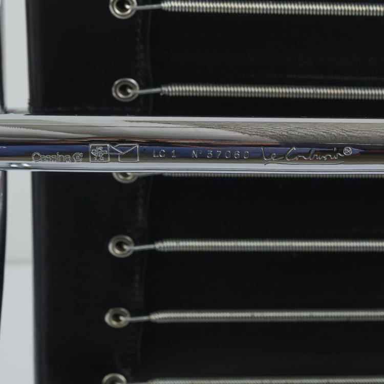 Bild 7 zu Objekt, Two 'LC 1' armchairs, 1928 (design), Pierre Jeanneret,Charlotte Perriand,Le Corbusier Charles-&Eacute;douard Jeanneret-Gris, Cassina, Mailand / Milan, 179A 63