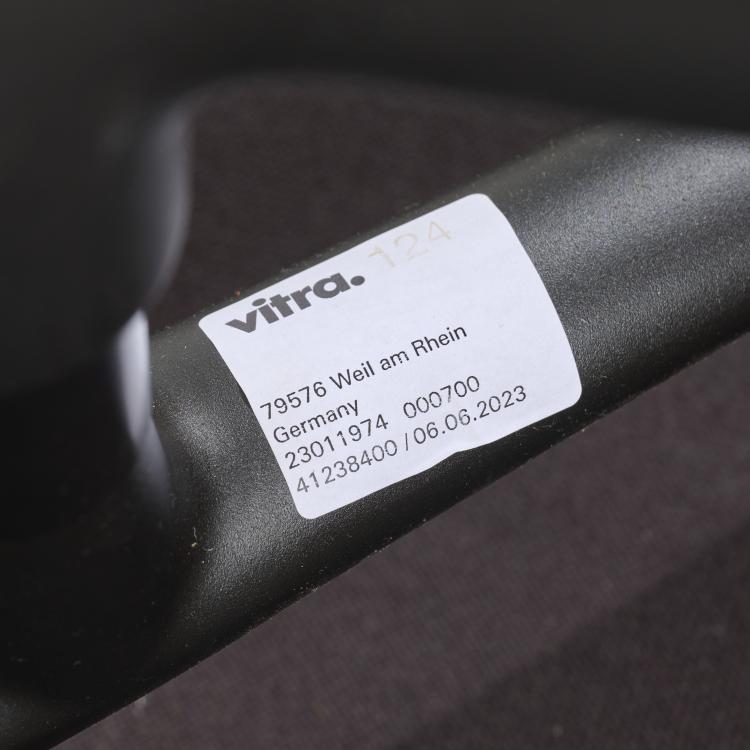 Bild 9 zu Objekt, Armchair 'Soft Pad Lounge Chair - EA 222' with Ottoman 'Soft Pad EA 223', 1969 (design), Charles & Ray Eames, Vitra, Birsfelden, 179A 300