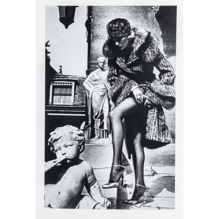 Bild 9 zu Objekt, 'Bergstrom, Paris'; 'Hotelroom, Place de la R&eacute;publique, Paris'; 'Fashion Photograph, Paris'; 'Patti Hansen Over Manhattan', 1976-77, Helmut Newton, 179C 674