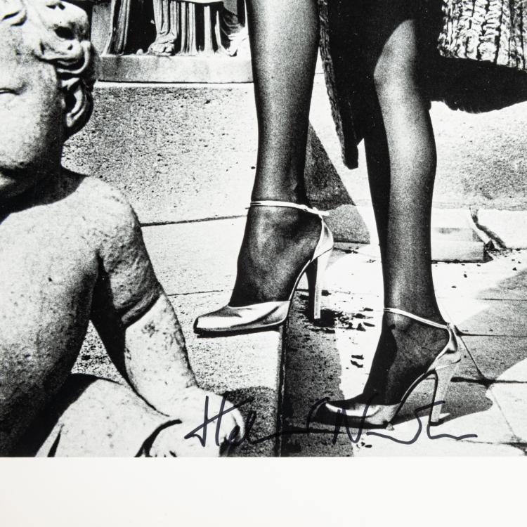 Bild 10 zu Objekt, 'Bergstrom, Paris'; 'Hotelroom, Place de la R&eacute;publique, Paris'; 'Fashion Photograph, Paris'; 'Patti Hansen Over Manhattan', 1976-77, Helmut Newton, 179C 674