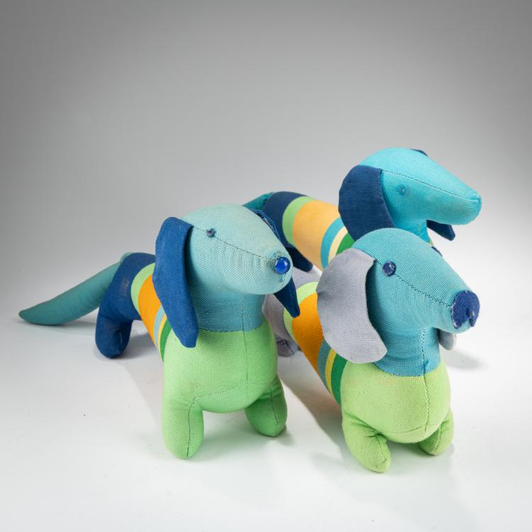 Bild 1 zu Objekt, Drei Olympiamaskottchen 'Waldi', um 1971, Otl Aicher,Hermann Ay, Anker Pl&uuml;schspielwarenfabrik GmbH, M&uuml;nchen; Schuco, F&uuml;rth, 179A 143