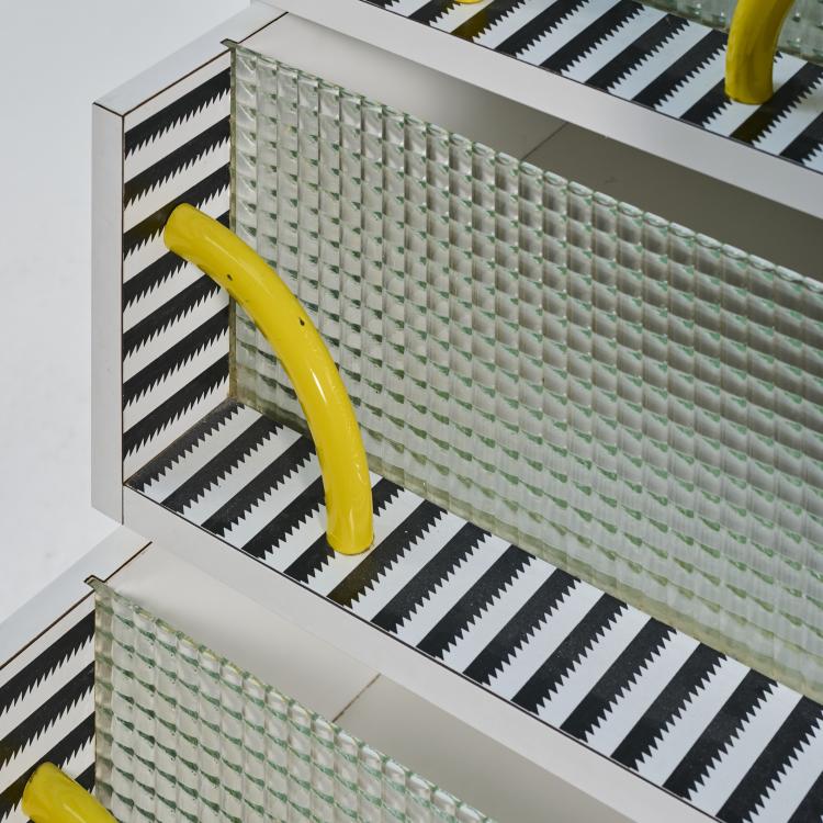 Bild 4 zu Objekt, Chest of drawers 'Atlantic', 1981 (design), Michele De Lucchi, Memphis, Mailand, 179A 380