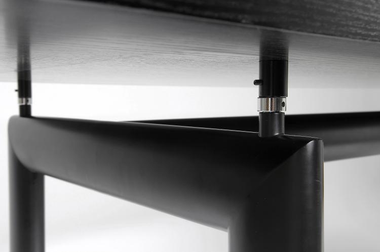 Bild 1 zu Objekt, Tisch 'LC 6', 1928 (Entwurf), Pierre Jeanneret,Charlotte Perriand,Le Corbusier Charles-&Eacute;douard Jeanneret-Gris, Cassina, Mailand / Milan, 179A 66