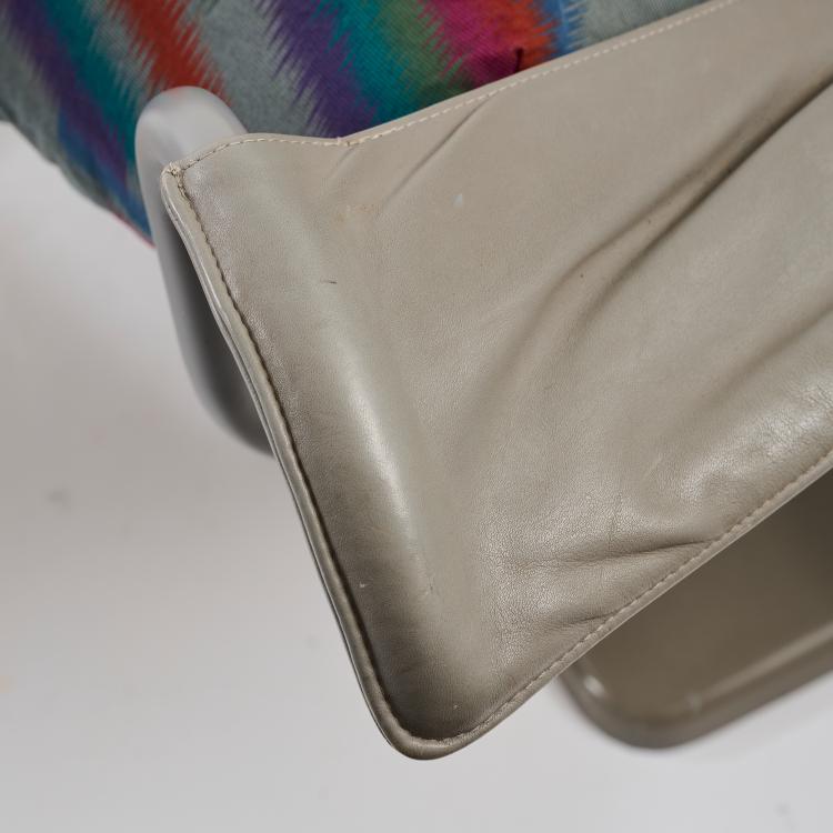 Bild 3 zu Objekt, Two armchairs 'AEO', 1973 (design), Gruppo Archizoom,Andrea Branzi,Paolo Deganello,Gilberto Corretti,,Massimo Morrozzi,Dario Bartolini,Lucia Bartolini, Cassina, Mailand / Milan, 179A 336