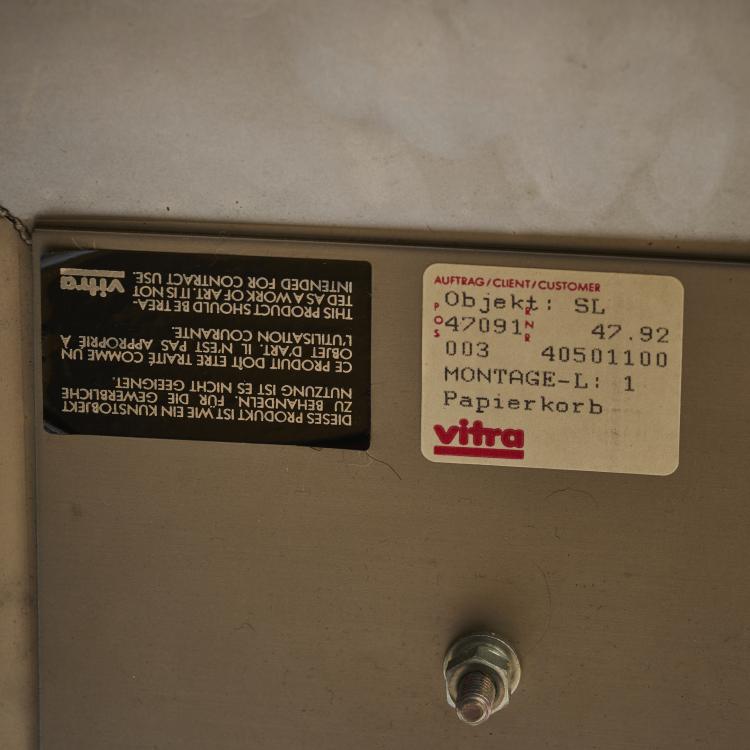 Bild 4 zu Objekt, Wastepaper basket, c. 1989, Bořek &Scaron;&iacute;pek, Vitra, Birsfelden, 179A 181