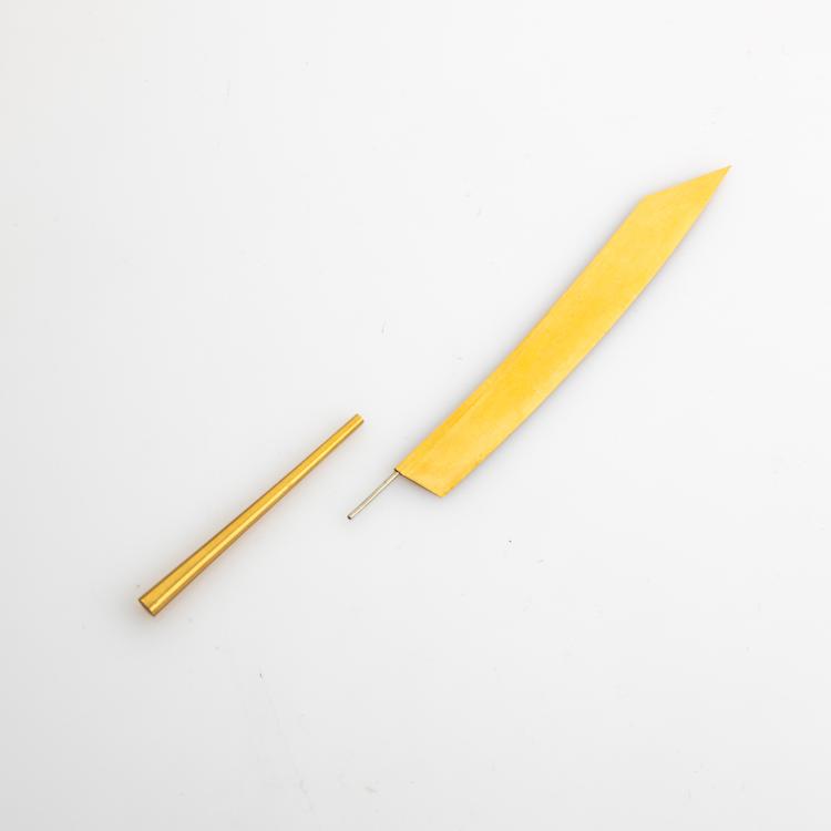 Bild 3 zu Objekt, Ohrschmuck / Ohrklinge 'Deutsch-Japanische Freundschaft', 1982, Wilhelm Tasso Mattar, 180C 653