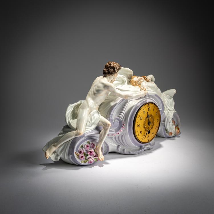 Bild 1 zu Objekt, 'Uhrgeh&auml;use mit Liebespaar', 1904, Paul Helmig, Meissen, KPM, 180A 263