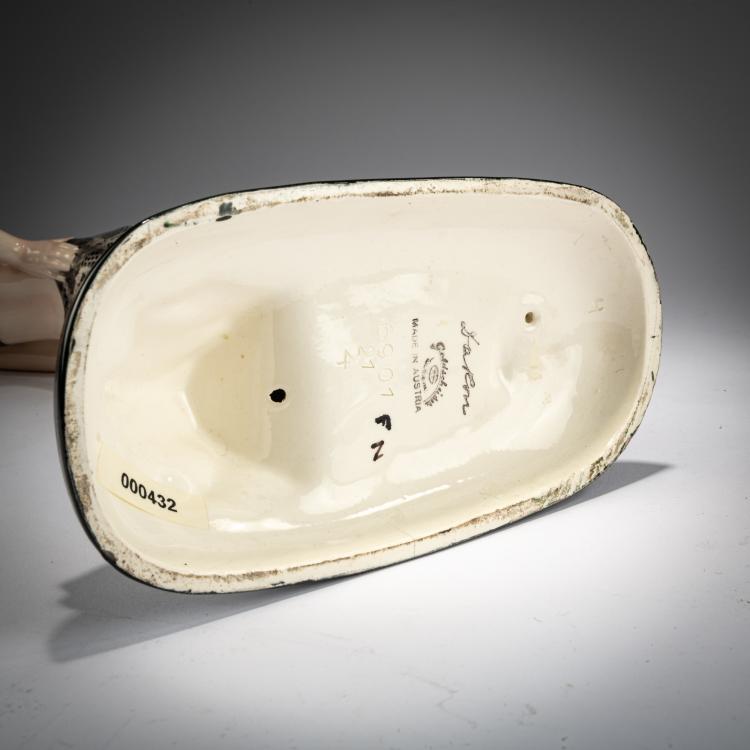 Bild 3 zu Objekt, 'Stehende elegante Dame', um 1934, Stephan Dakon, Goldscheider, Wien / Vienna, 180A 328