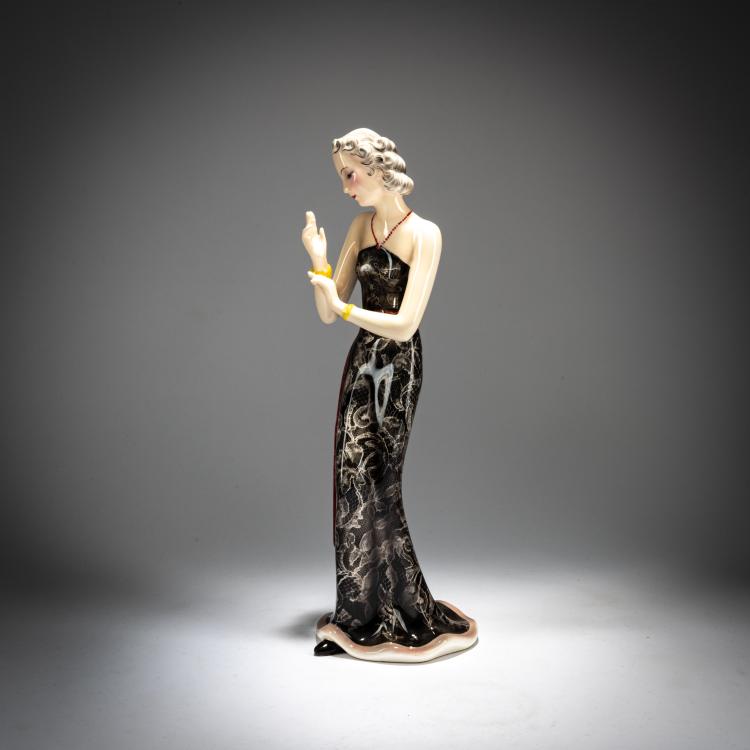 Bild 1 zu Objekt, 'Fashion figure', c. 1938, Claire Herczeg-Weiss, Goldscheider, Wien / Vienna, 180A 336