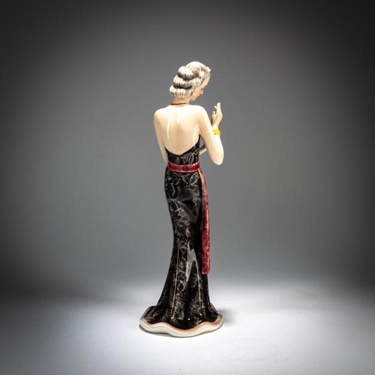 Bild 2 zu Objekt, 'Fashion figure', c. 1938, Claire Herczeg-Weiss, Goldscheider, Wien / Vienna, 180A 336