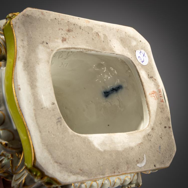 Bild 4 zu Objekt, 'Flora' aus einem Tafelaufsatz, um 1889, Berlin, KPM, 180A 251