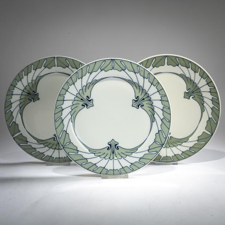 Bild 1 zu Objekt, Drei Speiseteller 'Fl&uuml;gelmuster', 1901, Rudolf Hentschel, Meissen, KPM, 180A 303