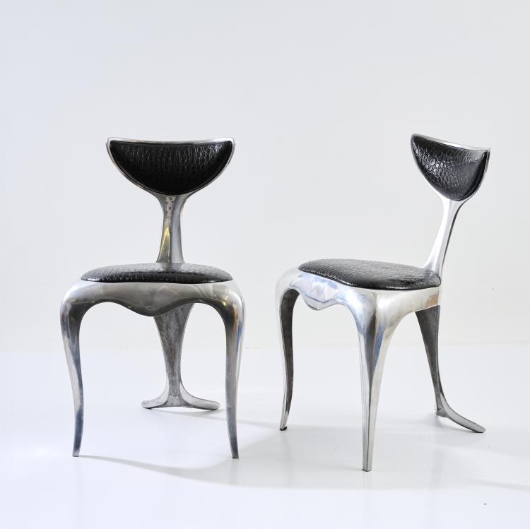 Hauptbild zu Objekt, Zwei St&uuml;hle 'Dolphin tail', 1990, Mark Brazier-Jones, Studio Brazier-Jones, Buckland, Buntingford, 181A 486