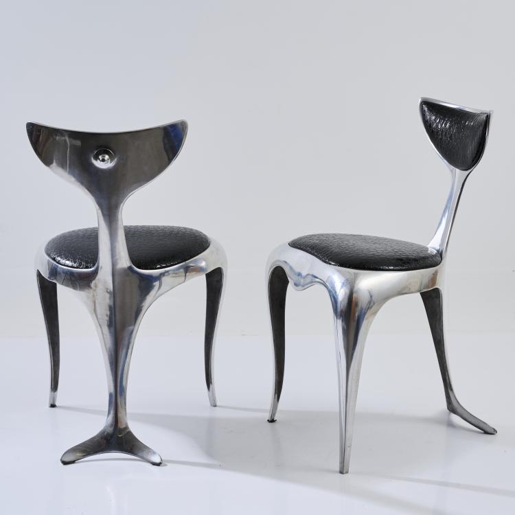 Hauptbild zu Objekt, Zwei St&uuml;hle 'Dolphin tail', 1990, Mark Brazier-Jones, Brazier Jones, Mark, Buckland, Buntingford, 181A 487