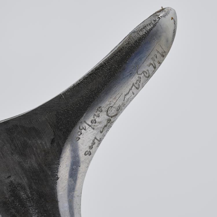 Bild 1 zu Objekt, Zwei St&uuml;hle 'Dolphin tail', 1990, Mark Brazier-Jones, Brazier Jones, Mark, Buckland, Buntingford, 181A 487