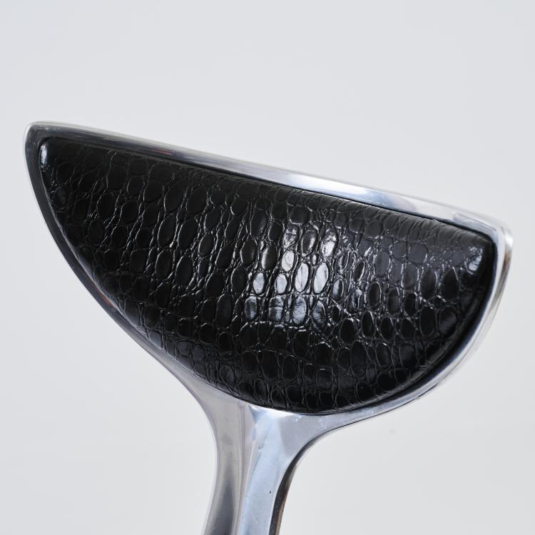 Bild 8 zu Objekt, Zwei St&uuml;hle 'Dolphin tail', 1990, Mark Brazier-Jones, Brazier Jones, Mark, Buckland, Buntingford, 181A 487