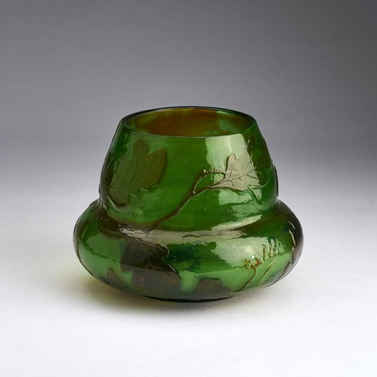 Hauptbild zu Objekt, Bowl 'Ch&ecirc;ne Lorraine', c. 1900, Emile Gall&eacute;, Gall&eacute;, Nancy, 180A 48