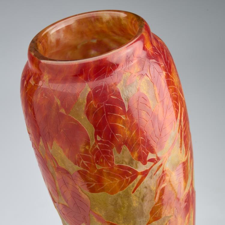 Bild 5 zu Objekt, Hohe Vase 'Feuilles en Automne', um 1910, Daum Fr&egrave;res, Nancy, 180A 16