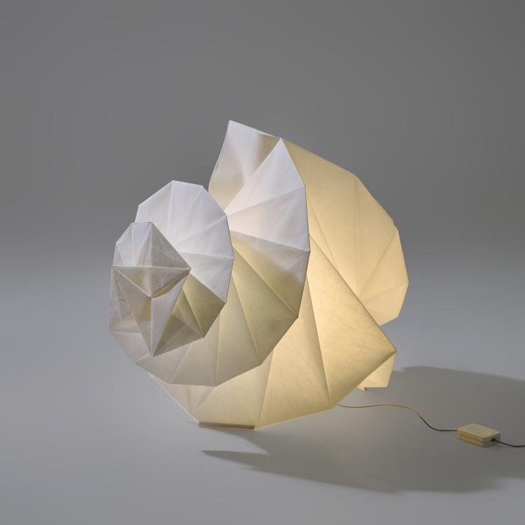 Hauptbild zu Objekt, Tisch-/Bodenleuchte 'Mendori' aus der Serie 'In-Ei', 2010, Issey Miyake, Artemide, Mailand / Milan, 181A 519