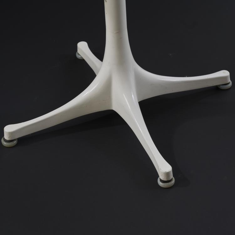 Bild 3 zu Objekt, Beistelltisch '5452', 1954, George Nelson, Miller, Herman, Zeeland, 181A 222