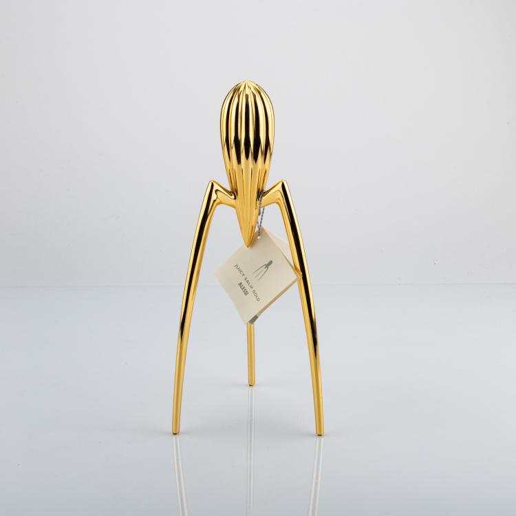 Hauptbild zu Objekt, 'Juicy Salif Gold' lemon squeezer, 1990 (design), Philippe Starck, Alessi, Crusinallo, 181A 104