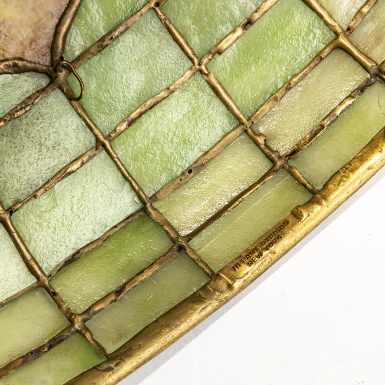 Bild 5 zu Objekt, Table light 'Acorn', c. 1910, Louis C. Tiffany, Tiffany Studios, New York, 