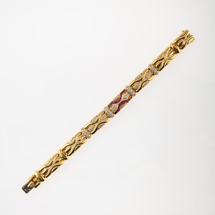 Bild 2 zu Objekt, Armband und Ohrstecker mit Rubinen und Diamanten, 1950er Jahre, Boucheron, Paris, 180C 743