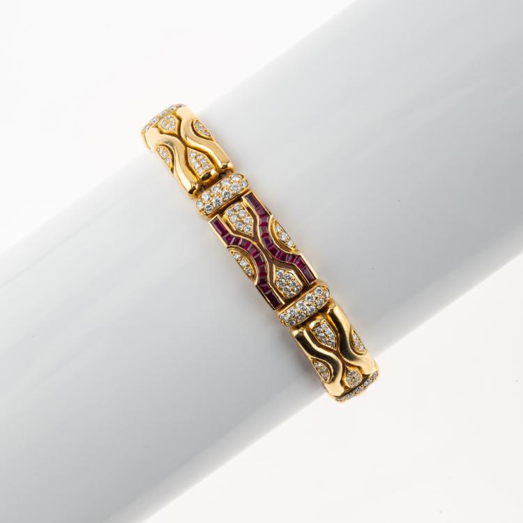 Bild 3 zu Objekt, Armband und Ohrstecker mit Rubinen und Diamanten, 1950er Jahre, Boucheron, Paris, 180C 743