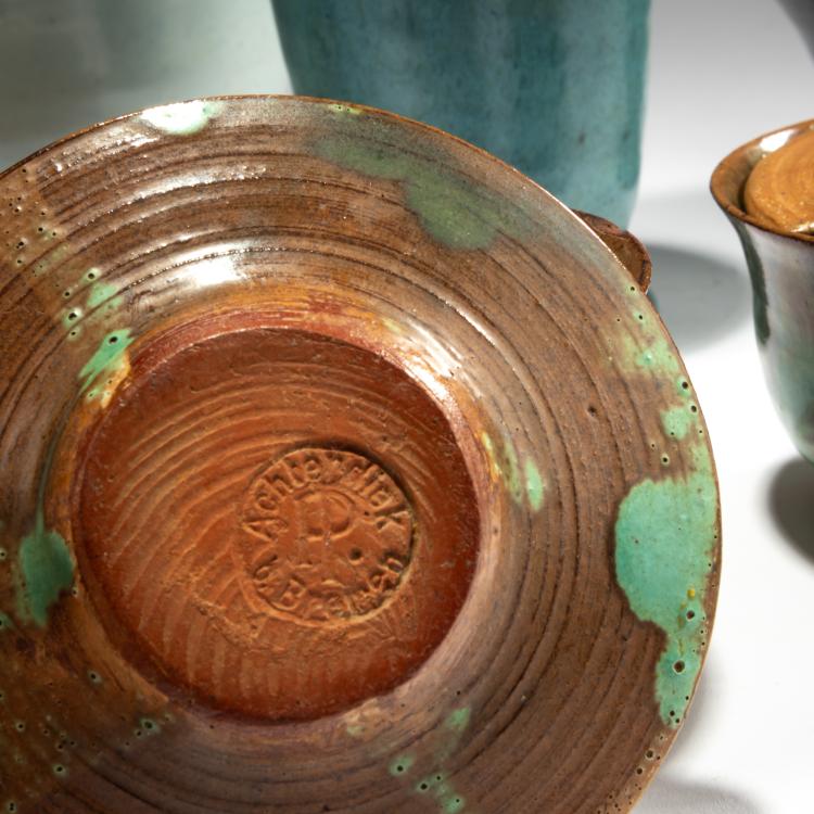 Bild 2 zu Objekt, Konvolut von 3 Schalen, 2 Vasen und 3 Tellern, um 1930, Papendiek, Auguste, Bremen, 180A 360