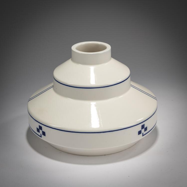 Bild 1 zu Objekt, Vase, c. 1901, Joseph Maria Olbrich, W&auml;chtersbach, 180A 362