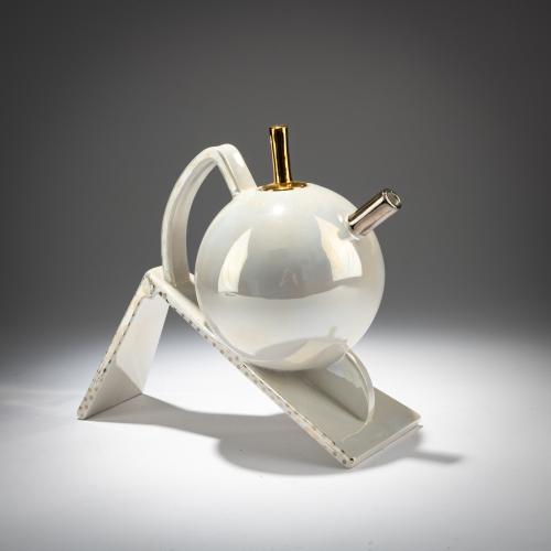 Teapot 'Columbina', 1982