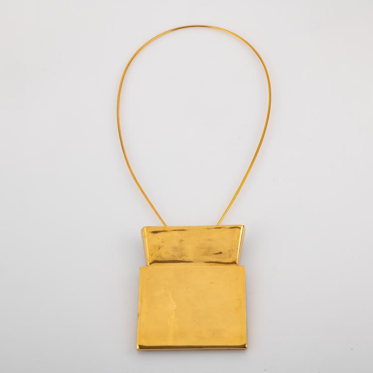 Bild 2 zu Objekt, Halsschmuck &lsquo;Wearable Gold 2&rsquo; f&uuml;r Marjan Unger, 2001, Ted Noten, 180C 659