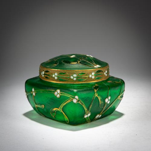 Jar 'Au gui l'an neuf', c. 1897