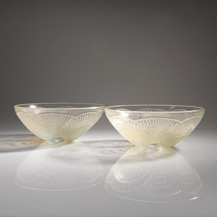 Hauptbild zu Objekt, Zwei Schalen (coupe ferm&eacute;e) 'Coquille No. 1', 1924, Ren&eacute; Lalique, Lalique, Wingen-sur-Moder, 180A 69