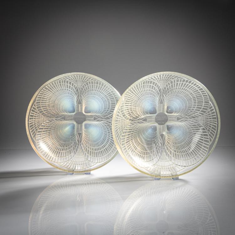Bild 1 zu Objekt, Zwei Schalen (coupe ferm&eacute;e) 'Coquille No. 1', 1924, Ren&eacute; Lalique, Lalique, Wingen-sur-Moder, 180A 69