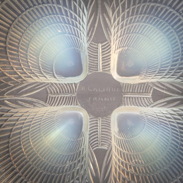 Bild 2 zu Objekt, Zwei Schalen (coupe ferm&eacute;e) 'Coquille No. 1', 1924, Ren&eacute; Lalique, Lalique, Wingen-sur-Moder, 180A 69