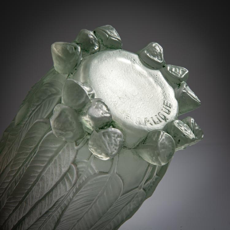 Bild 2 zu Objekt, Vase 'Eucalyptus', 1925, Ren&eacute; Lalique, Lalique, Wingen-sur-Moder, 180A 71