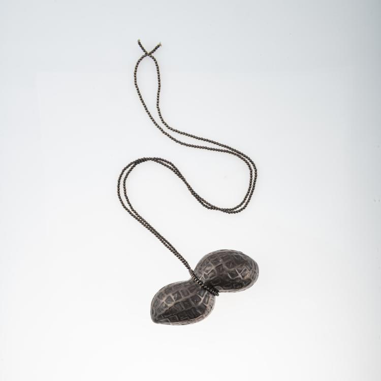 Hauptbild zu Objekt, Necklace 'Peanut', 2004, David Bielander, 180C 607