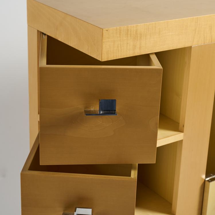 Bild 11 zu Objekt, Sideboard 'Cabinet d'Architecte', c. 1925 (design), Eileen Gray, ClassiCon, M&uuml;nchen/Munich f&uuml;r/for Edition Aram Design, London, 180B 429