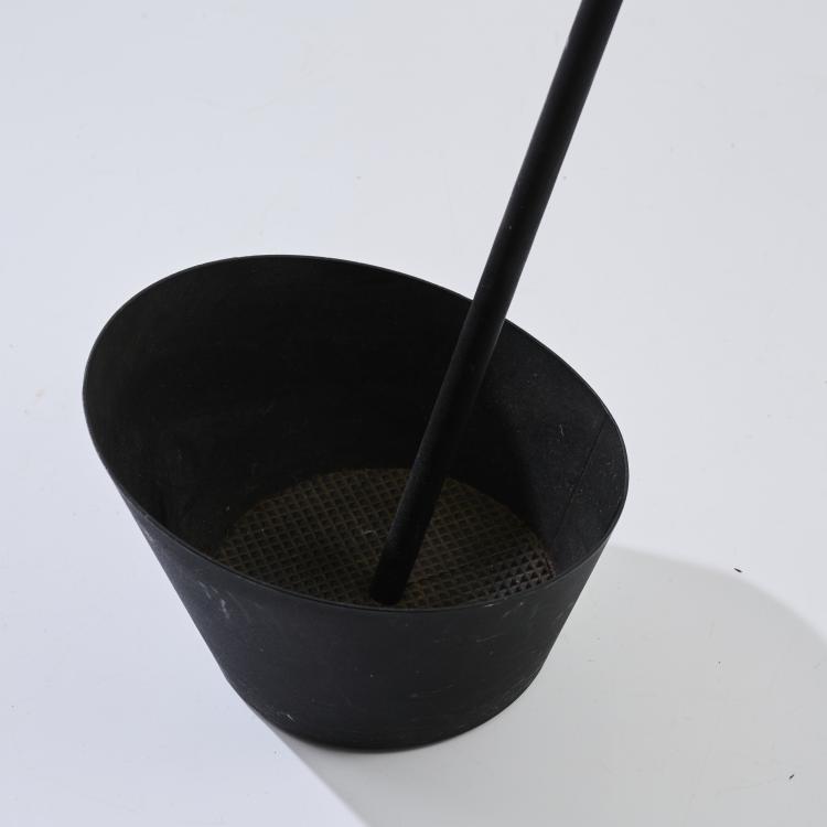 Bild 3 zu Objekt, Schirmst&auml;nder, 1986, Shiro Kuramata, UMS Pastoe, Utrecht, 181A 473