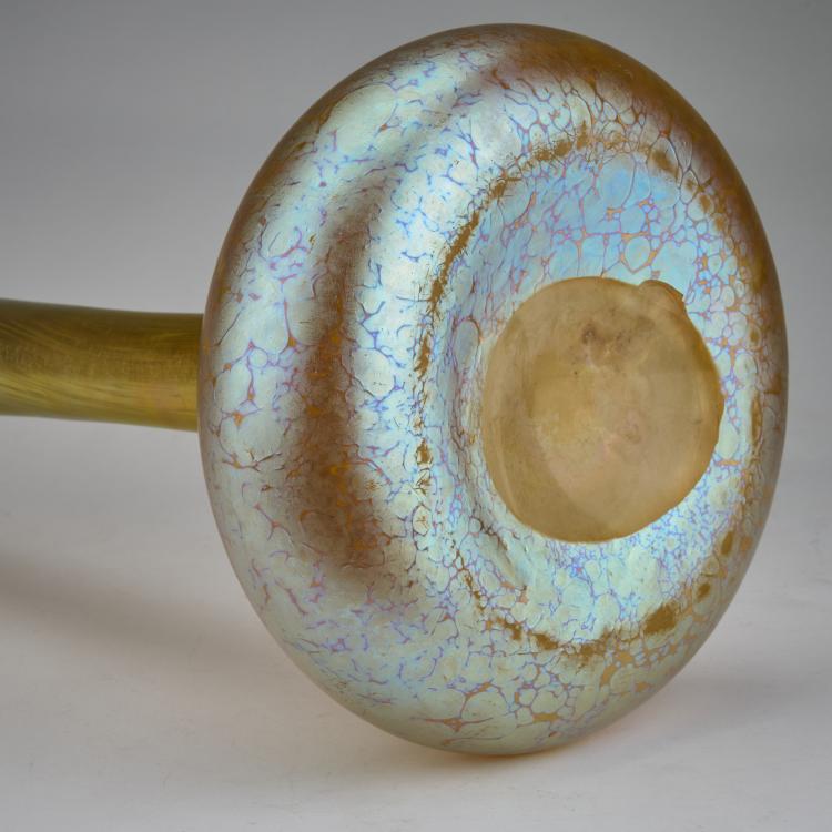 Bild 6 zu Objekt, Hohe 'Papillon'-Vase, 1898-1900, L&ouml;tz Wwe., Klosterm&uuml;hle / Klastersky Mlyn, 180A 117