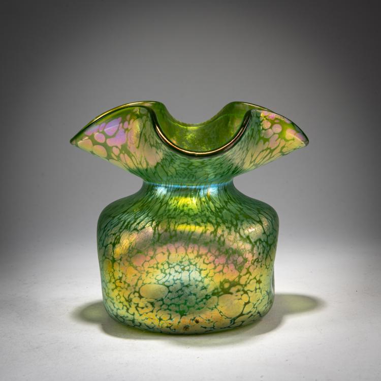 Bild 1 zu Objekt, 'Papillon' Vase, 1898-1900, L&ouml;tz Wwe., Klosterm&uuml;hle / Klastersky Mlyn, 180A 118