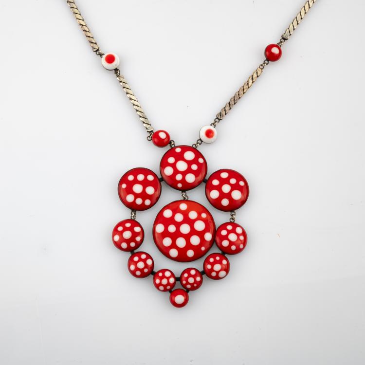 Hauptbild zu Objekt, Red necklace, circa 1970, Jacques Gautier, 180C 711