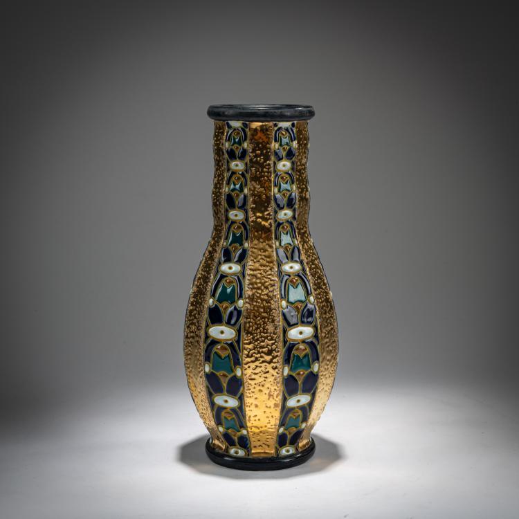 Bild 1 zu Objekt, Vase, um 1906, Amphora-Werke, Riessner & Kessel, Turn-Teplitz / Trnovany-Teplice, 180A 365