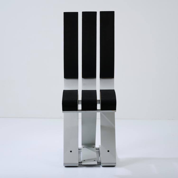 Bild 1 zu Objekt, Zwei St&uuml;hle 'School Chair', 1988, Ron Arad, Vitra Design, Weil am Rhein, 180B 549