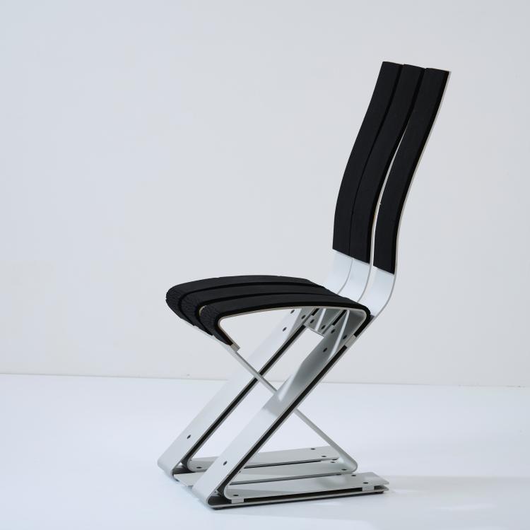 Bild 2 zu Objekt, Zwei St&uuml;hle 'School Chair', 1988, Ron Arad, Vitra Design, Weil am Rhein, 180B 549