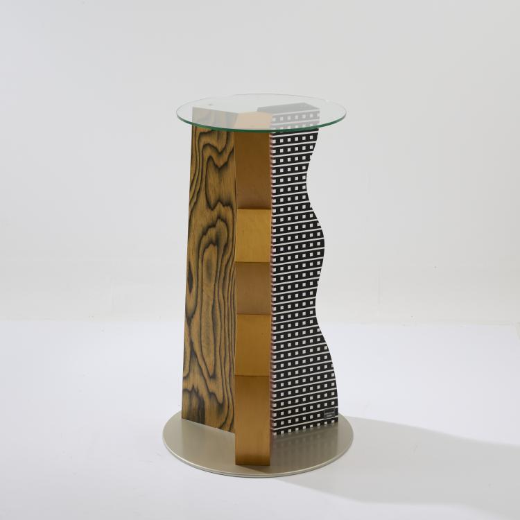 Hauptbild zu Objekt, High table 'Ivory', 1985 (design), Ettore Sottsass, Memphis, Mailand / Milan, 180B 511