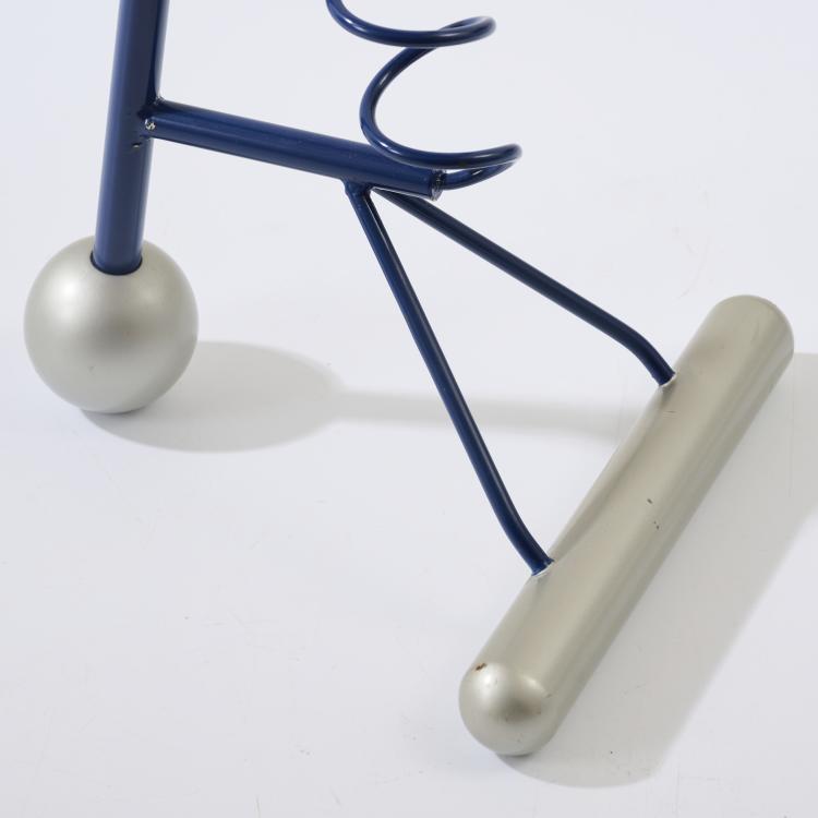 Bild 2 zu Objekt, Side table 'RIT', 1992, Luigi Serafini, Memphis Extra, Mailand / Milan, 180B 518