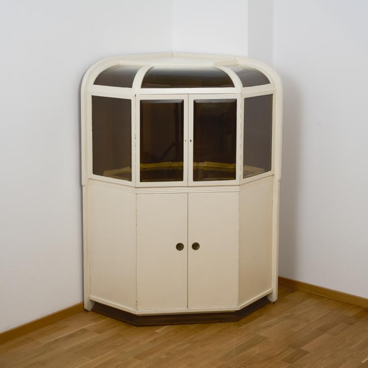 Bild 5 zu Objekt, Display cabinet from the dining room of Else von Guaita-Lampe, 1906, Henry van de Velde, Scheidemantel, H., Weimar, 180B 396