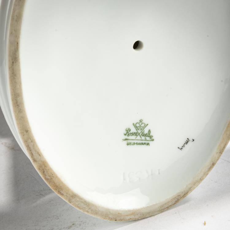 Bild 3 zu Objekt, Lady with a Muff (Lo Hesse), 1918, Constantin Holzer-Defanti, Rosenthal, Selb, 180A 284